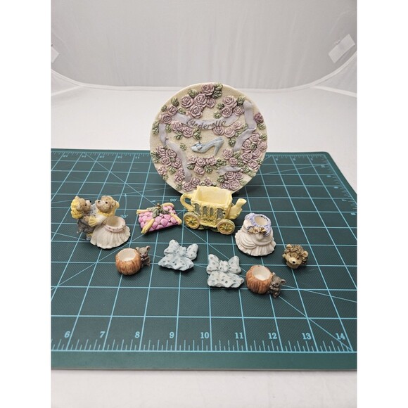 Vintage Cinderella 1996 Popular Imports Mini Resin Tea set - Picture 6 of 16